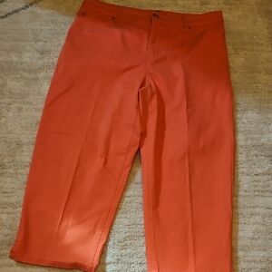 Bandolino Orange/Coral Capri Pants